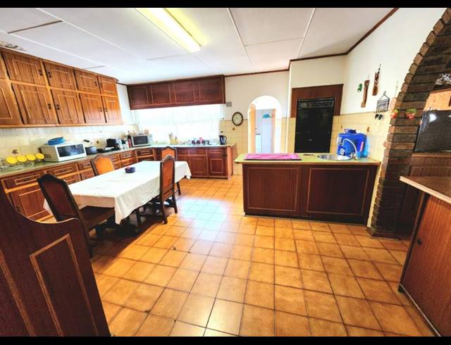 3 BEDROOM HOUSE FOR SALE IN MAYBERRY PARK